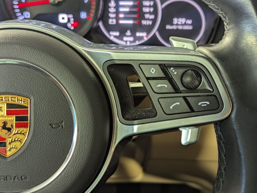 Used 2022 Porsche Cayenne AWD/4WD image 40