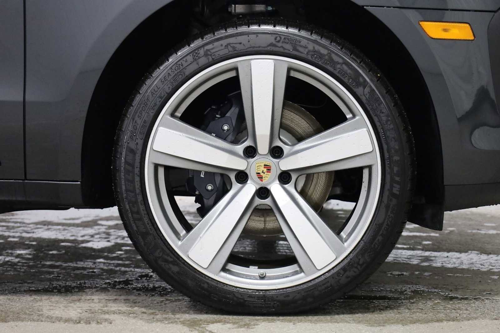 New 2026 Porsche Macan image 12