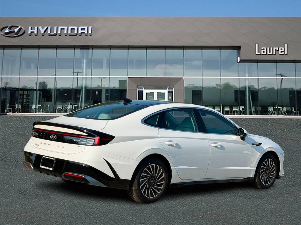 New 2026 Hyundai Sonata Limited FWD image 3