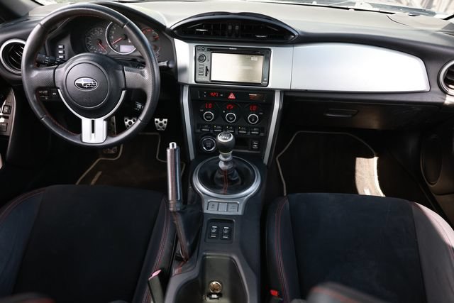 Used 2013 Subaru BRZ Limited w/ Popular Pkg 1B RWD image 2
