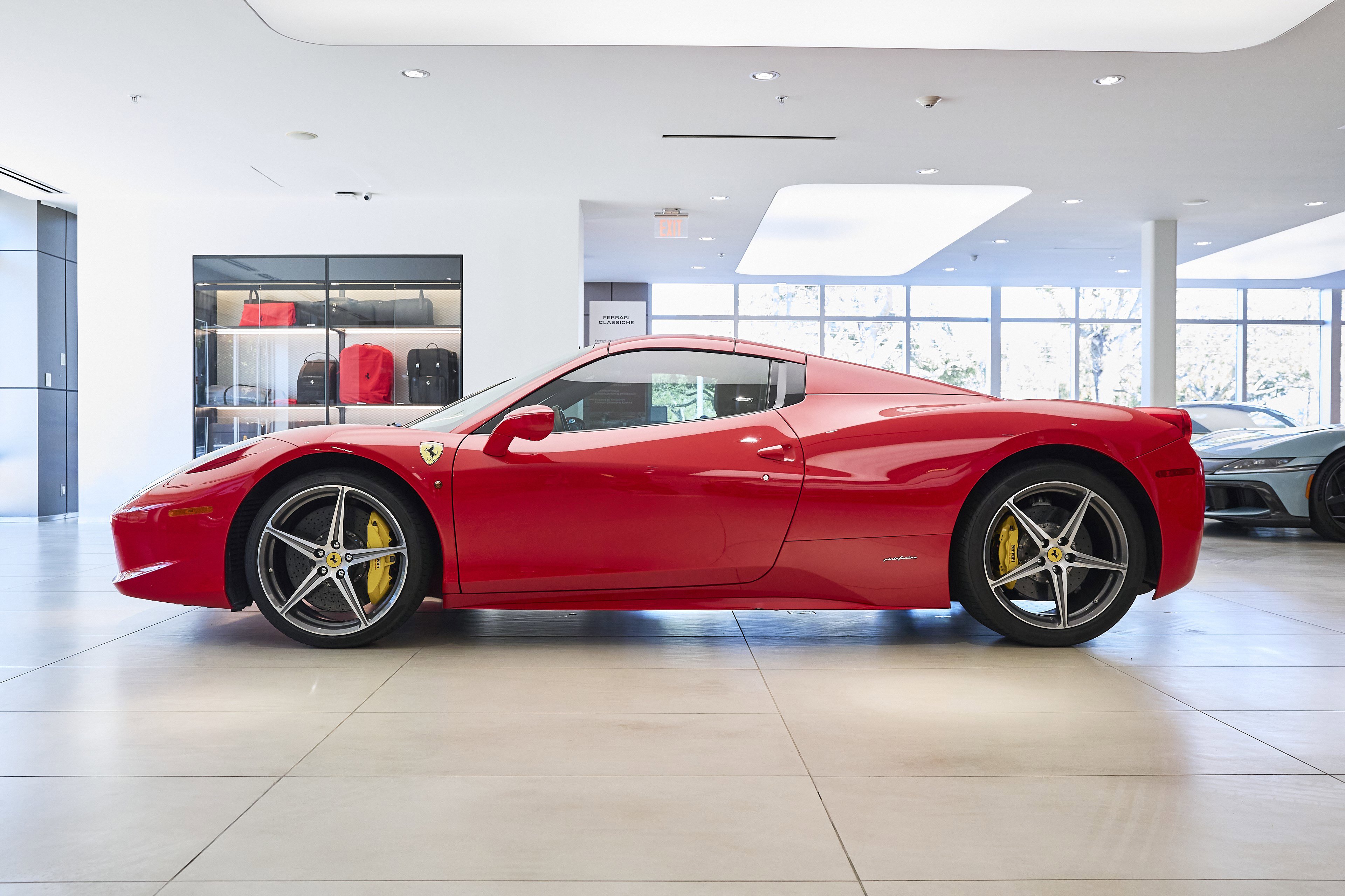 Used 2014 Ferrari 458 Spider image 45