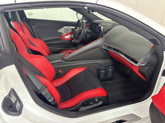Used 2022 Chevrolet Corvette Stingray Premium Conv w/ Z51 Performance Package RWD image 31
