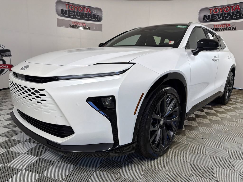 Used 2025 Toyota Crown Signia w/ Advanced Technology Package AWD/4WD image 8