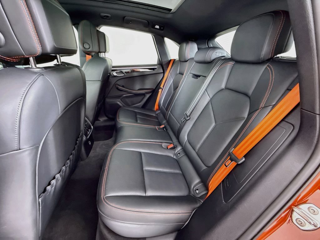 Certified 2023 Porsche Macan Turbo AWD/4WD image 23