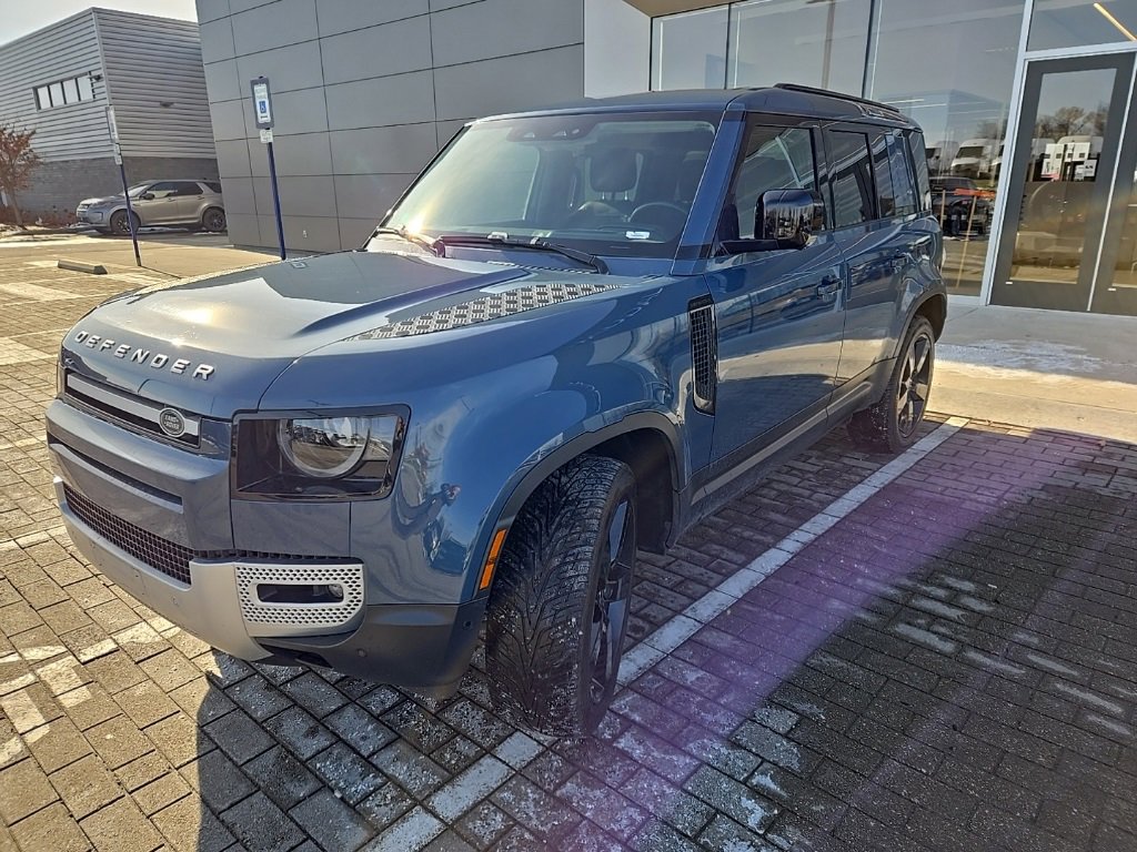 Used 2020 Land Rover Defender 110 HSE image 1