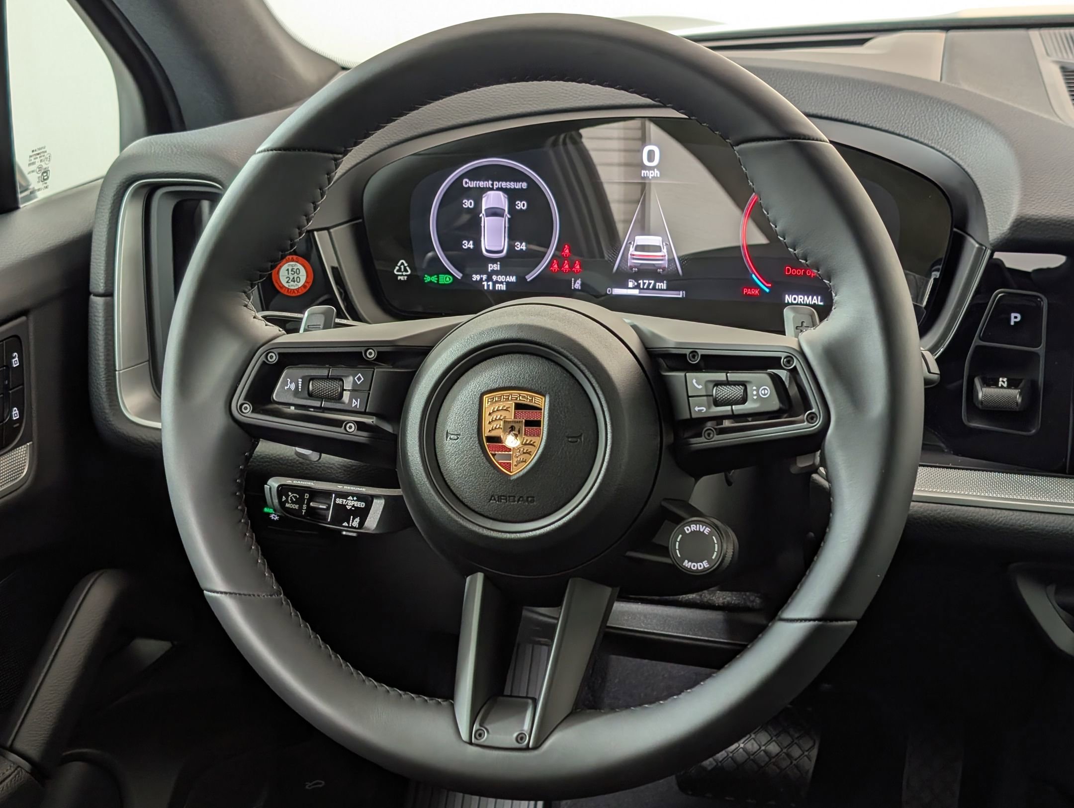 New 2026 Porsche Cayenne image 21