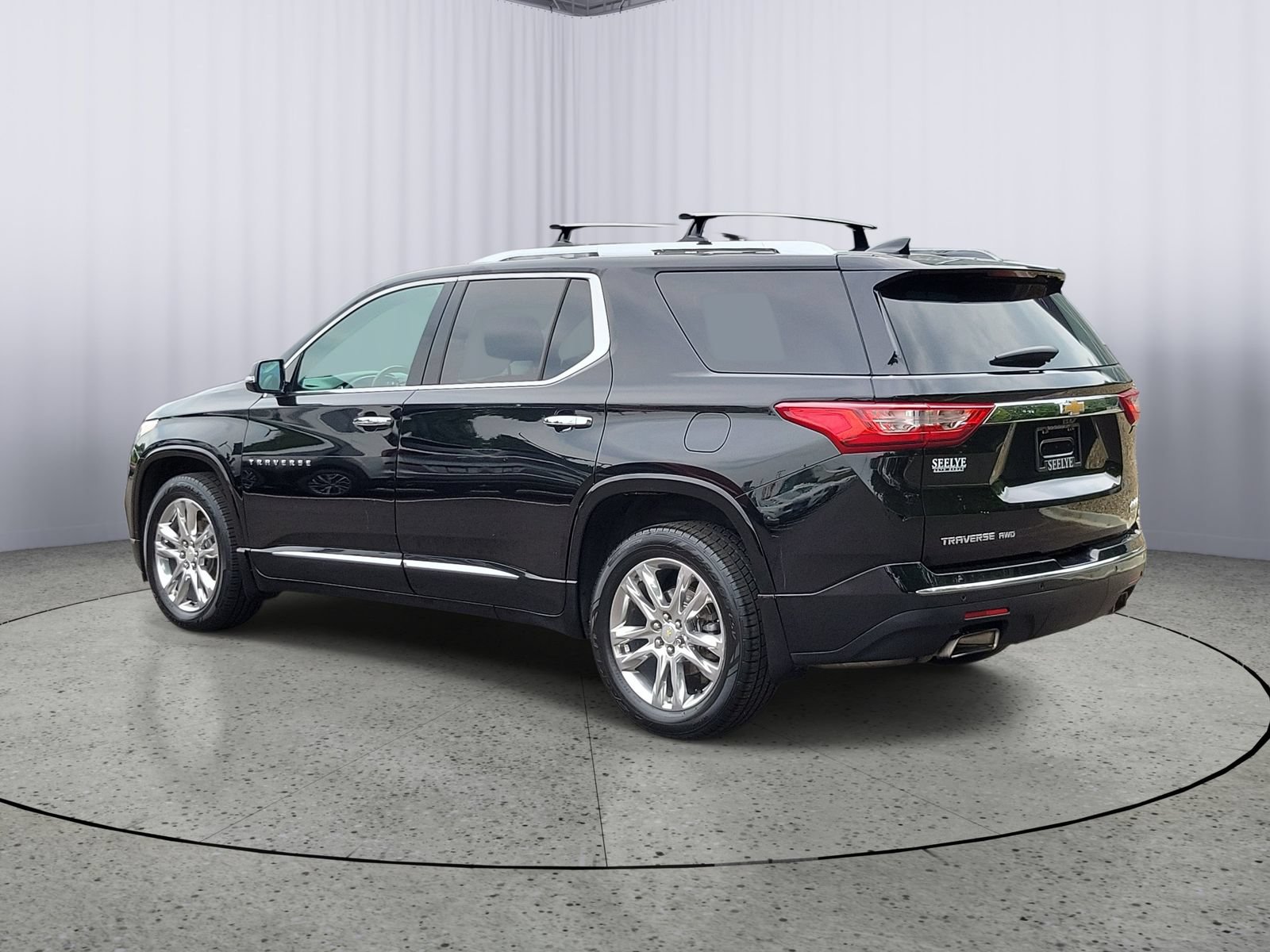 Used 2019 Chevrolet Traverse High Country w/ LPO, Floor Liner Package AWD/4WD image 4