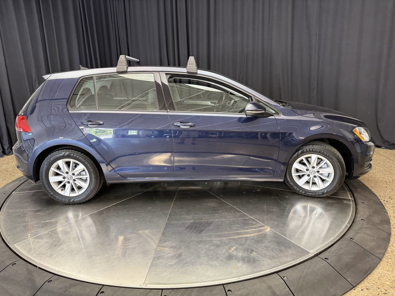 Used 2015 Volkswagen Golf SE FWD image 6
