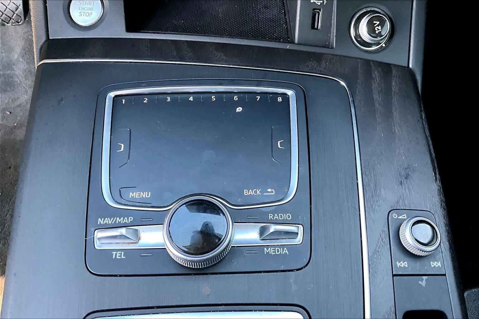 Used 2020 Audi Q5 e Prestige AWD/4WD image 27