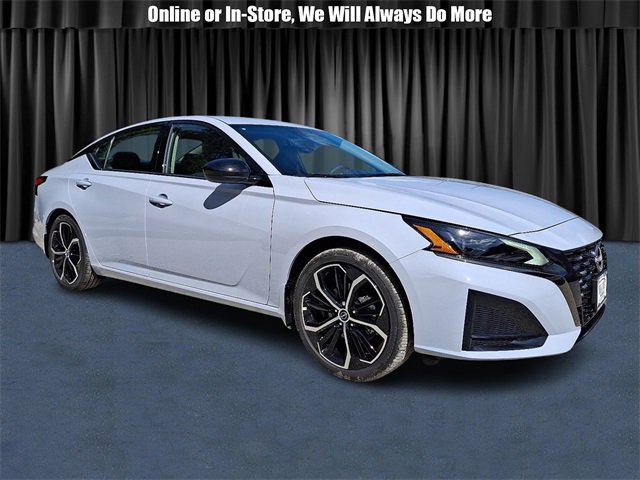 New 2025 Nissan Altima 2.5 SR