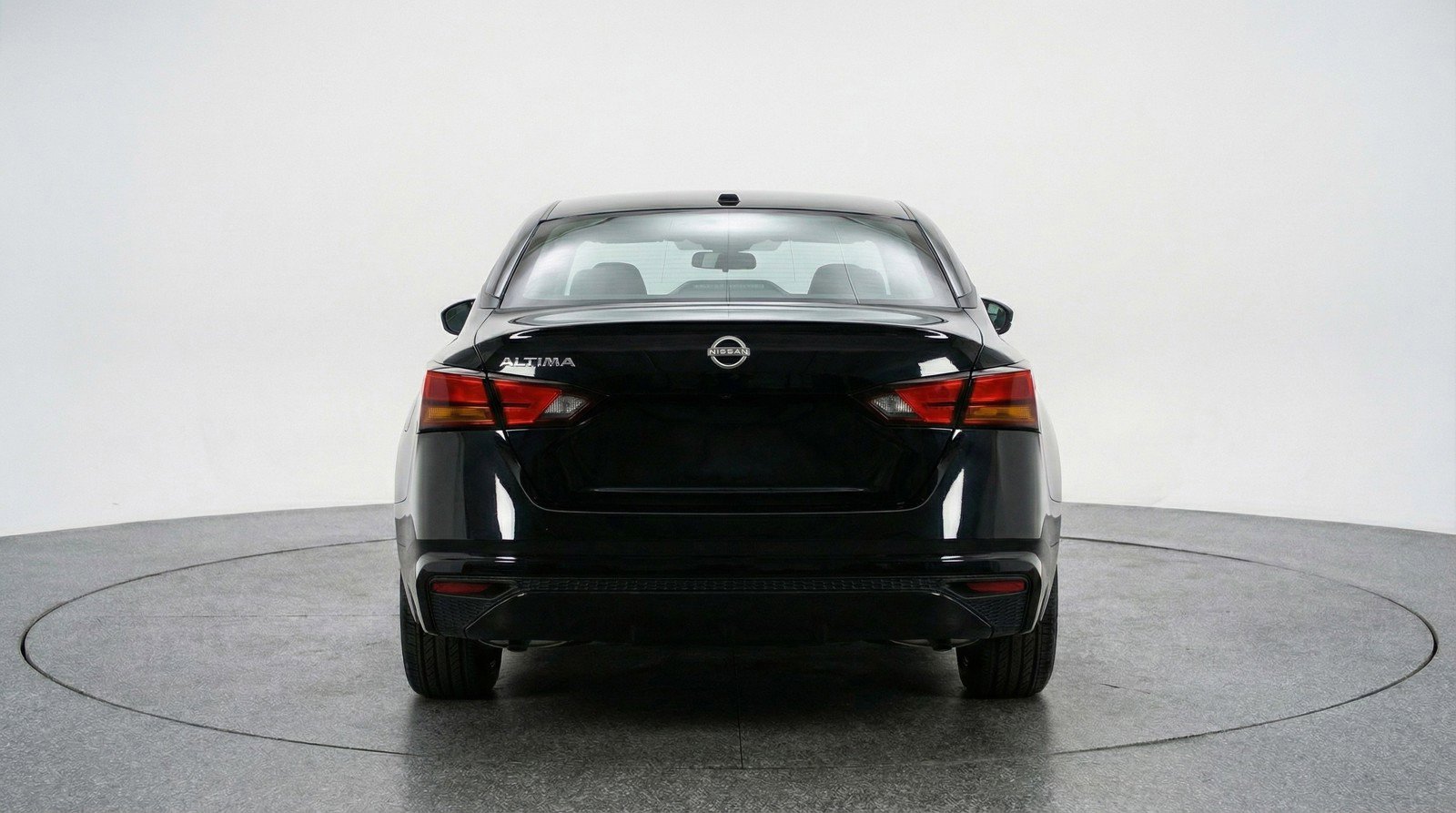 Used 2025 Nissan Altima 2.5 SV image 7