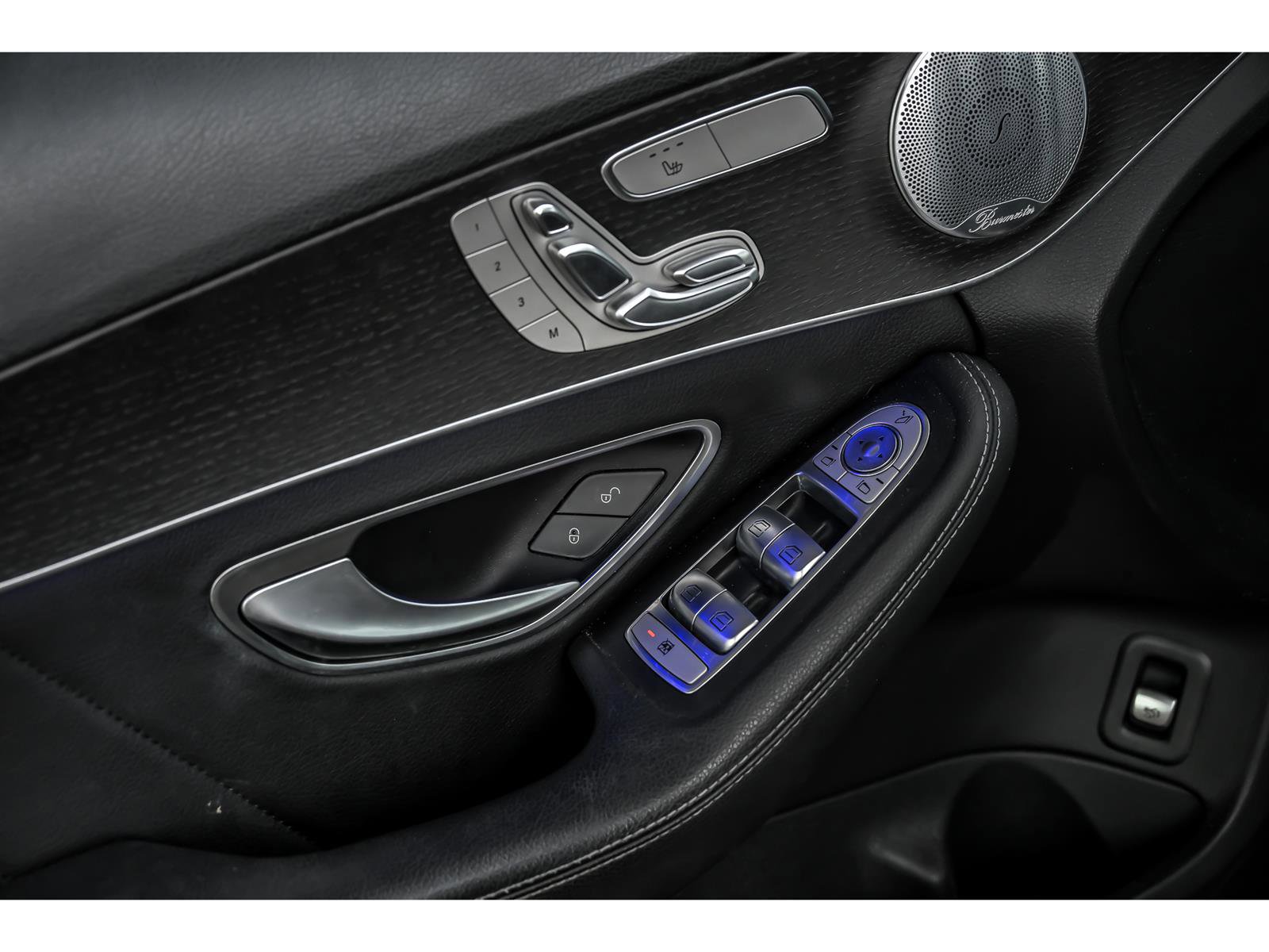 Used 2020 Mercedes-Benz C 300 4MATIC Sedan image 9