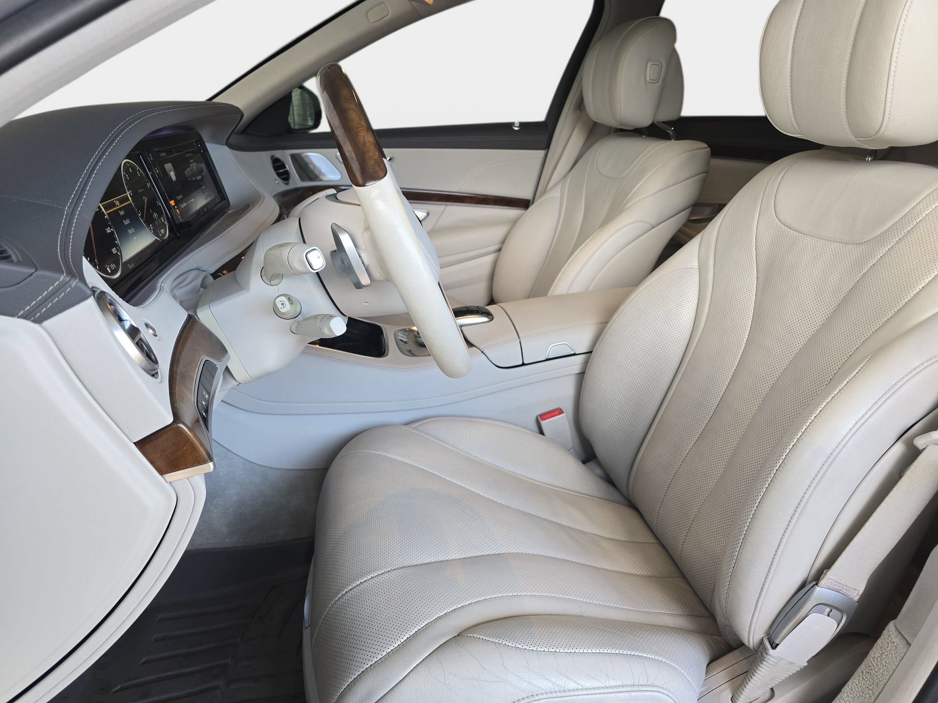 Used 2015 Mercedes-Benz S 550 4MATIC Sedan image 15