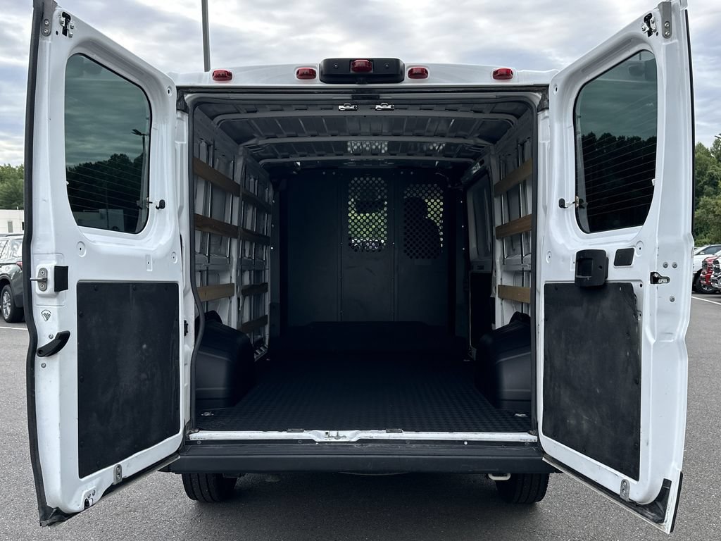 Used 2025 RAM ProMaster 2500 w/ U-Haul Equipment Group FWD image 14