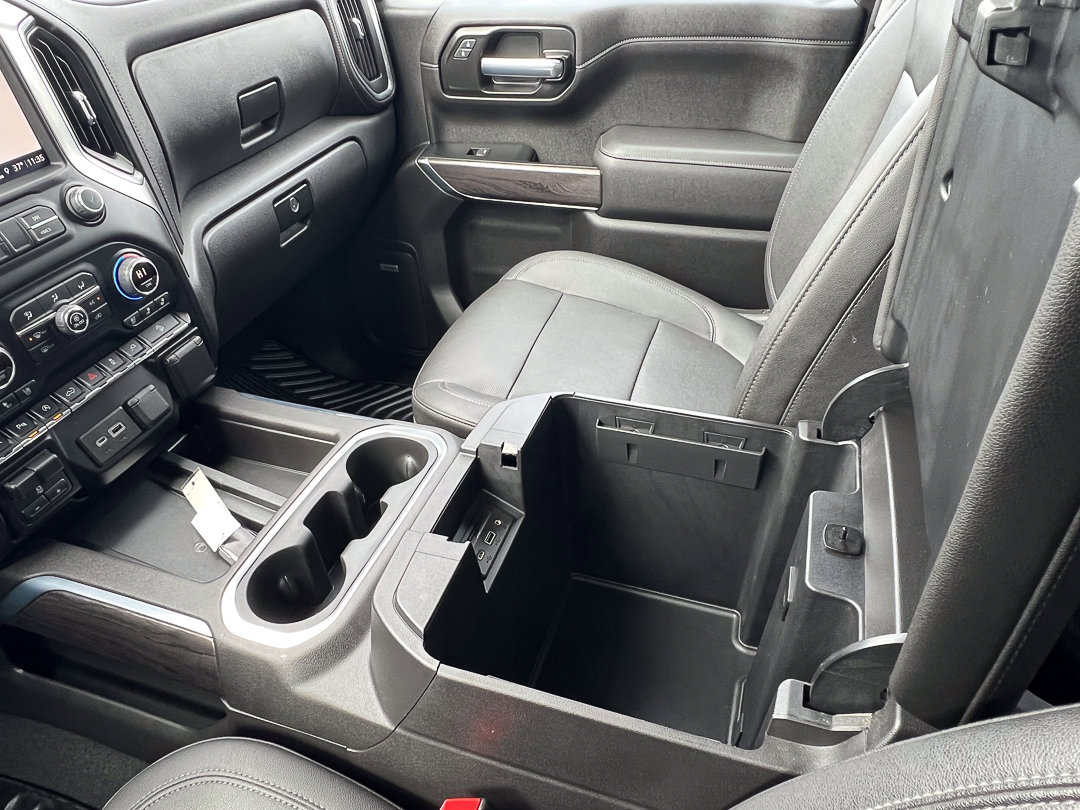 Used 2022 Chevrolet Silverado 1500 LTZ w/ LTZ Premium Package AWD/4WD image 25