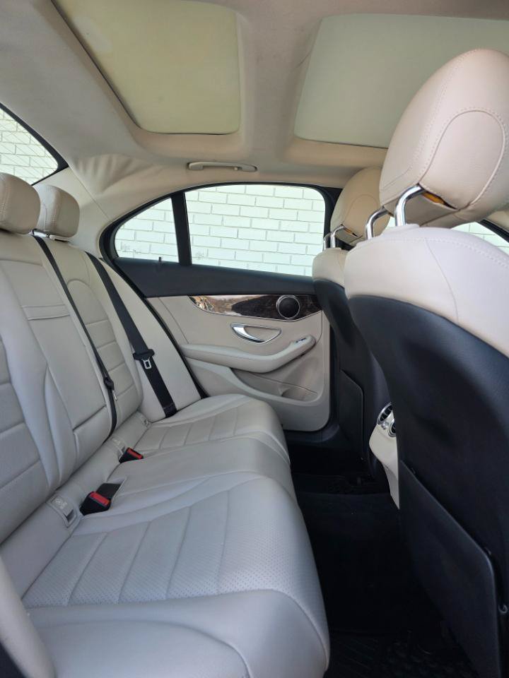 Used 2017 Mercedes-Benz C 300 4MATIC Sedan image 14