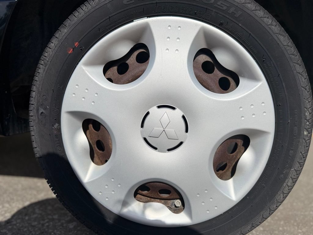 Used 2012 Mitsubishi i ES RWD image 10