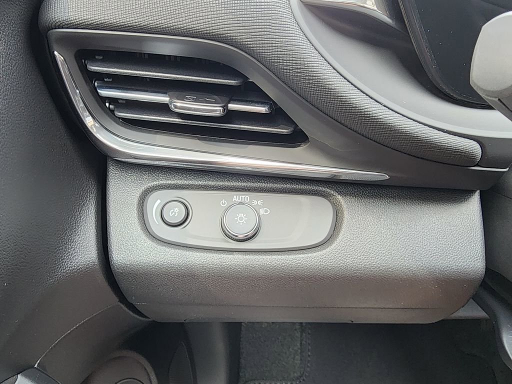 New 2026 Buick Envista Preferred image 17