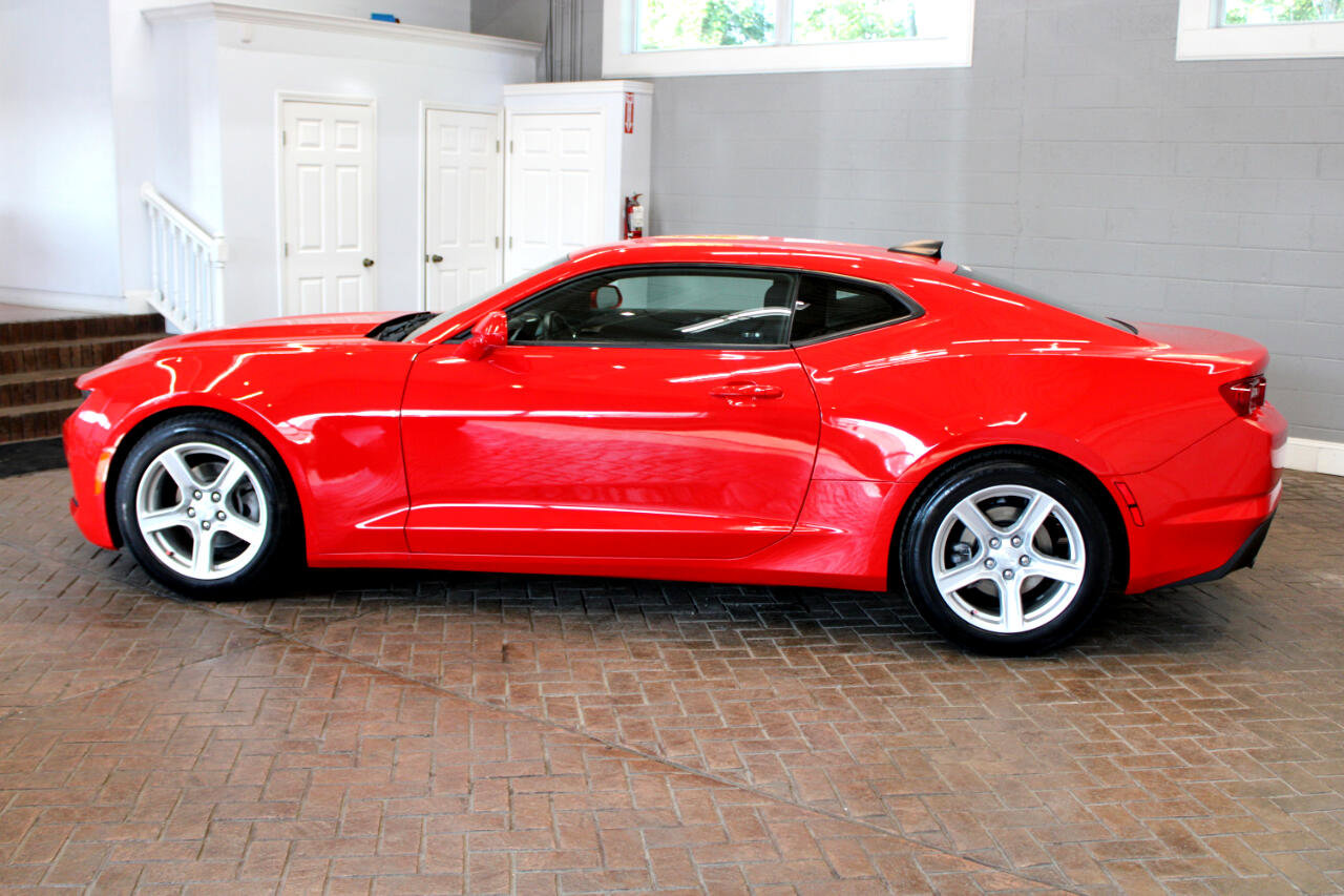 Used 2021 Chevrolet Camaro LT image 5