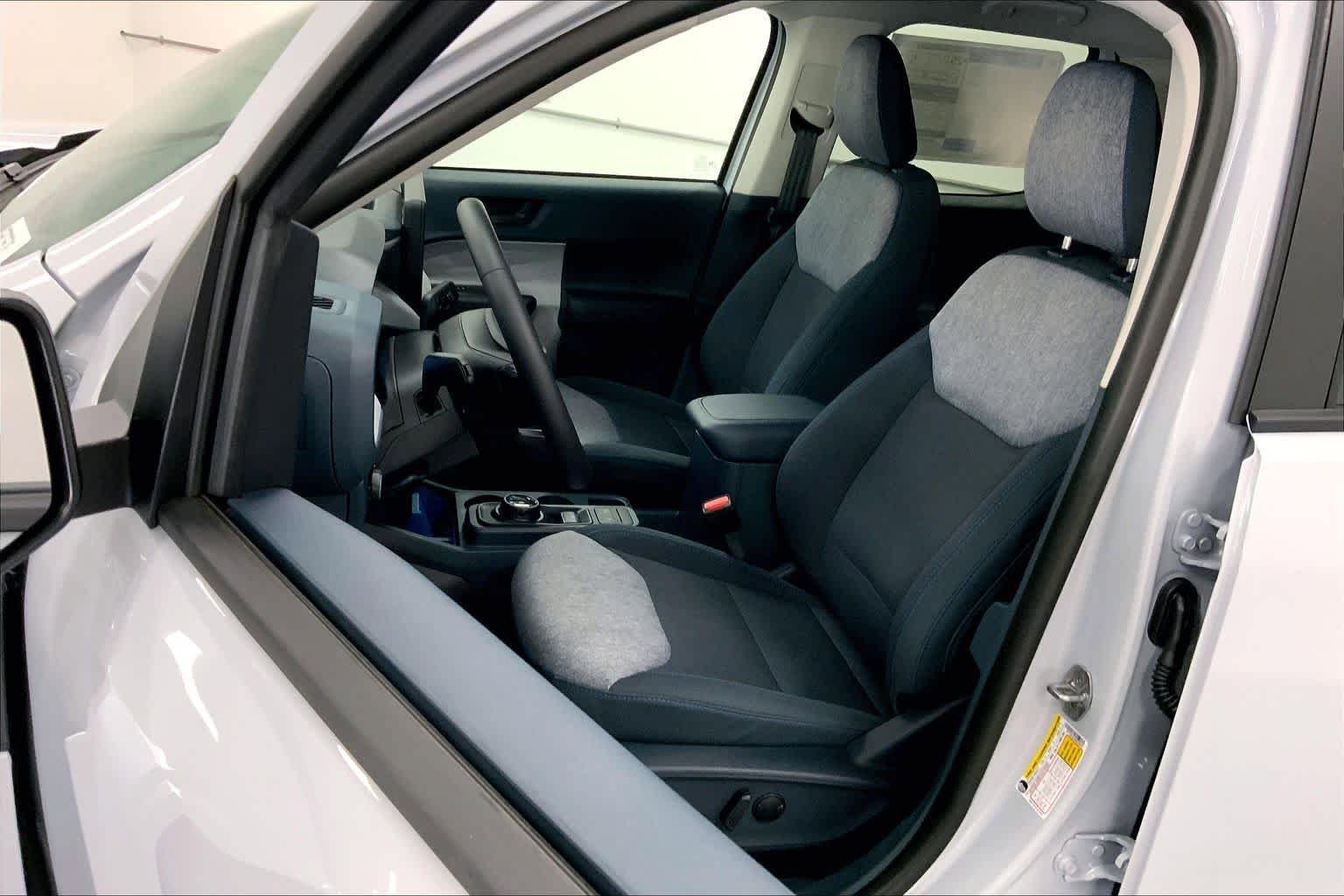 New 2025 Ford Maverick XLT w/ XLT Luxury Package image 7