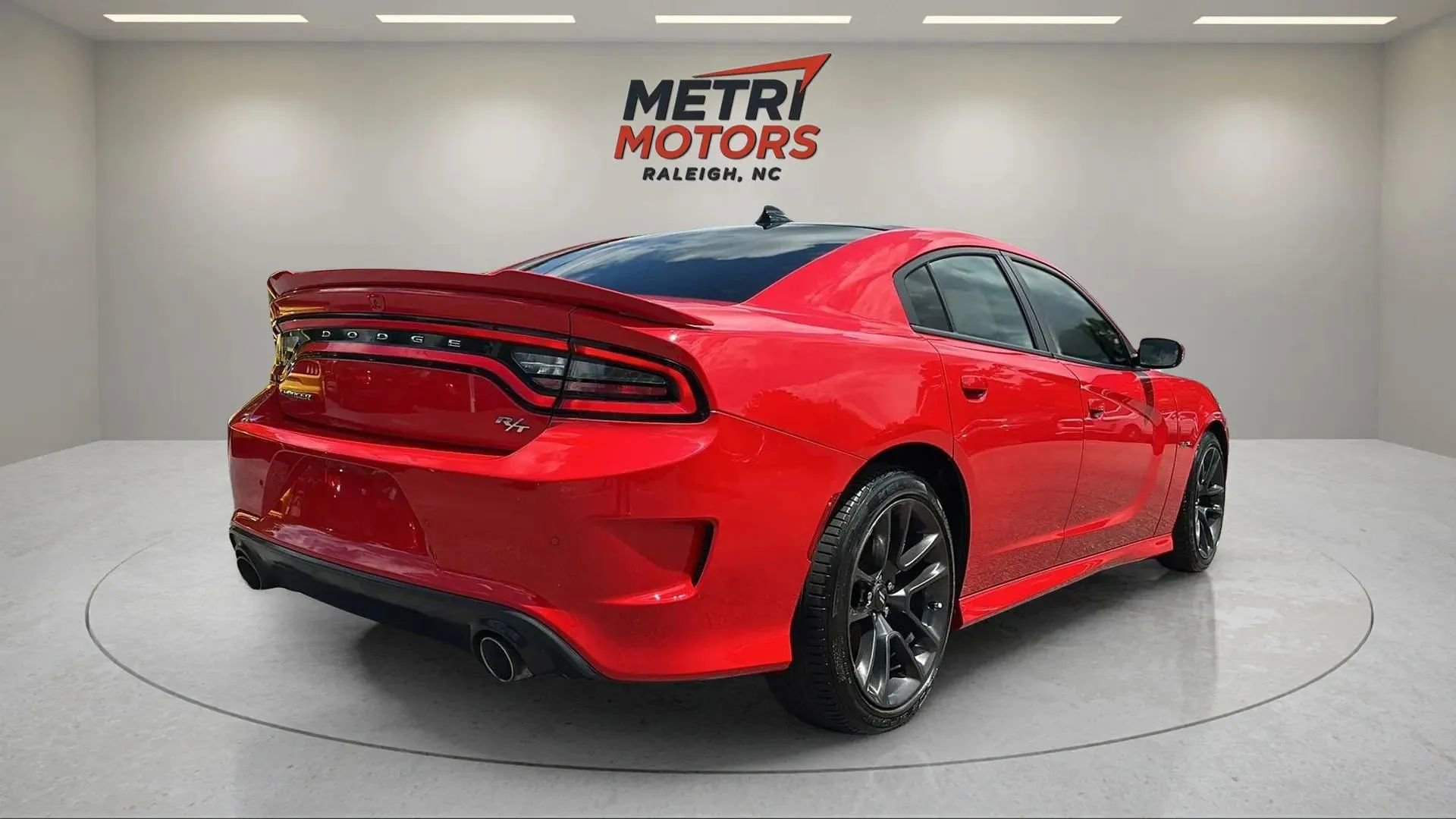 Used 2021 Dodge Charger R/T w/ Plus Group image 5