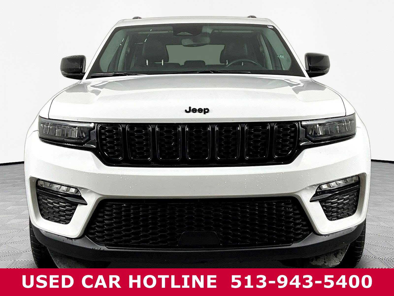 Used 2023 Jeep Grand Cherokee Limited w/ Black Appearance Package AWD/4WD image 2