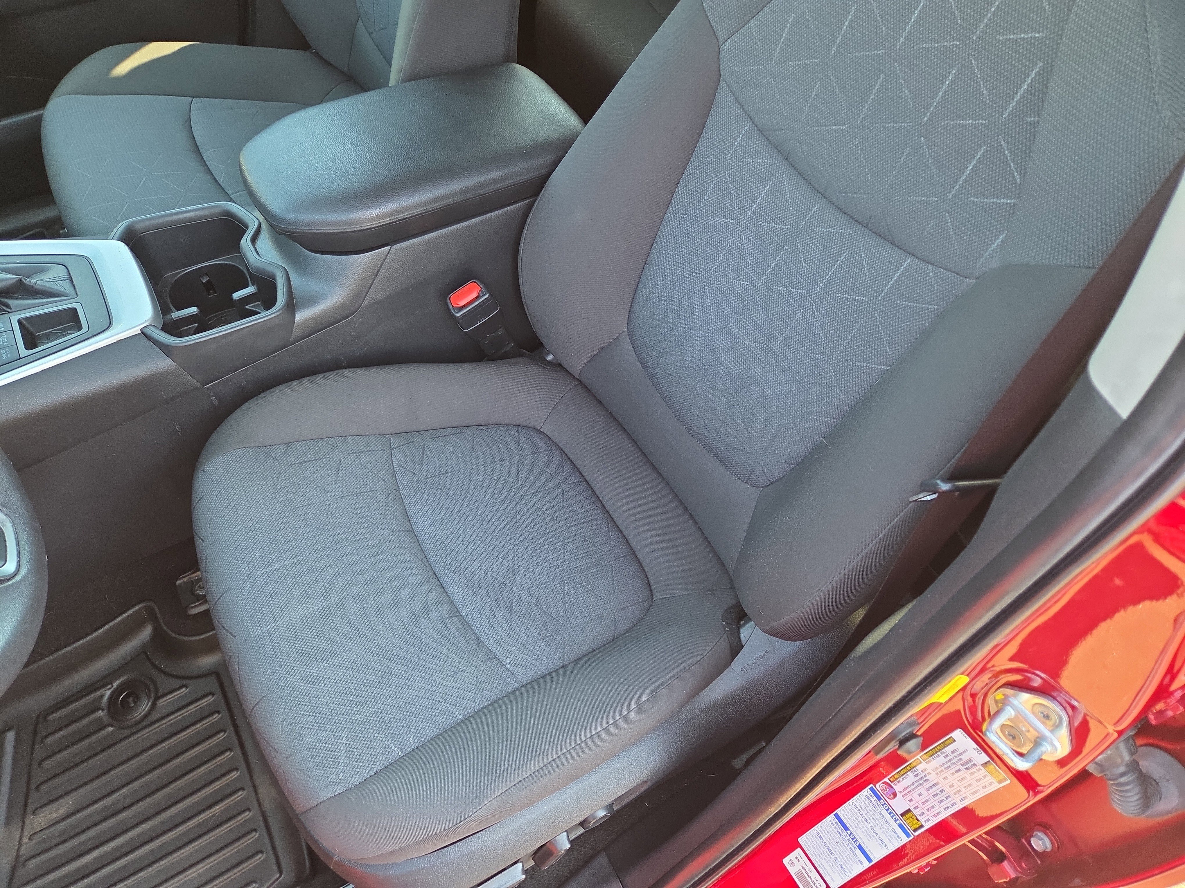 Certified 2022 Toyota RAV4 XLE w/ Convenience Package image 13