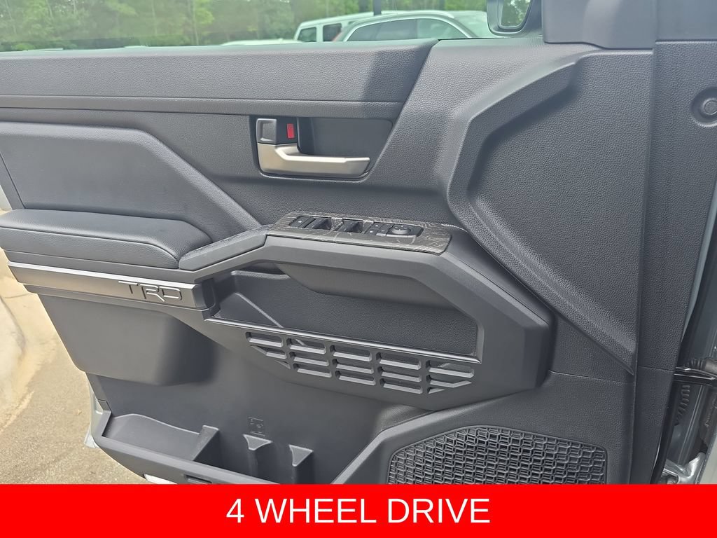 Used 2025 Toyota Tacoma TRD Off-Road w/ TRD Off Road Upgrade Package AWD/4WD image 25