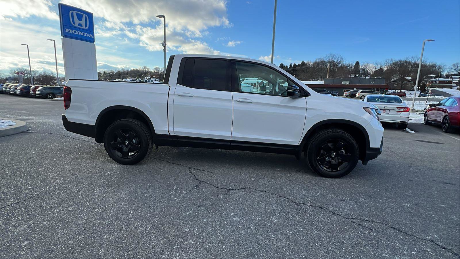 New 2026 Honda Ridgeline Black Edition image 3