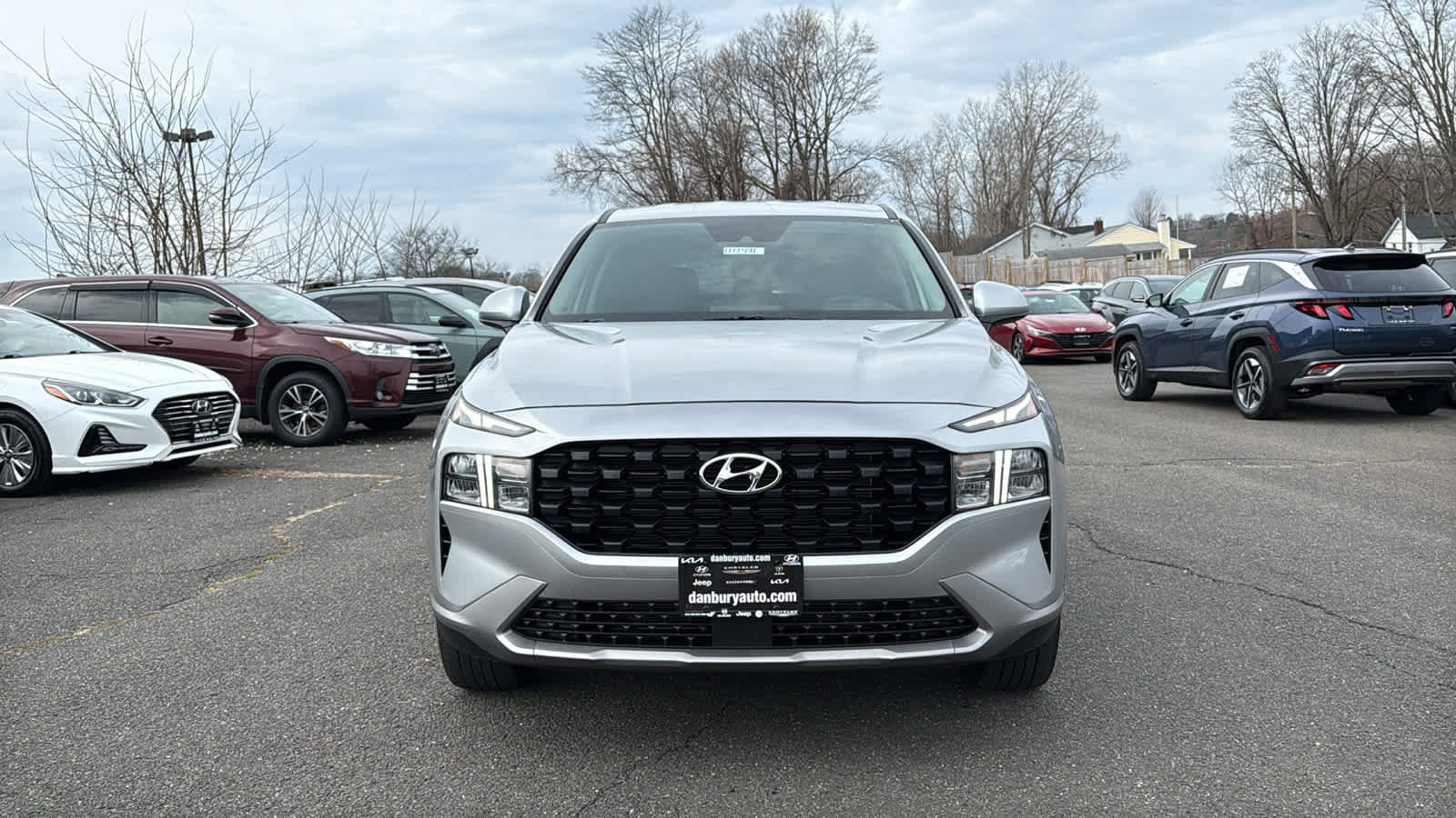 Used 2023 Hyundai Santa Fe SE AWD/4WD image 2