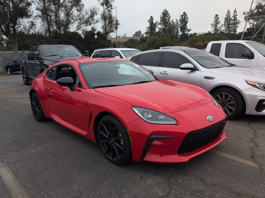 Used 2025 Toyota GR86 Premium w/ ALL Weather Mat Package (TMS) RWD video 1