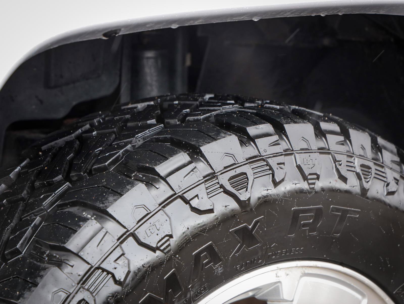 Used 2010 Jeep Wrangler Sahara image 9