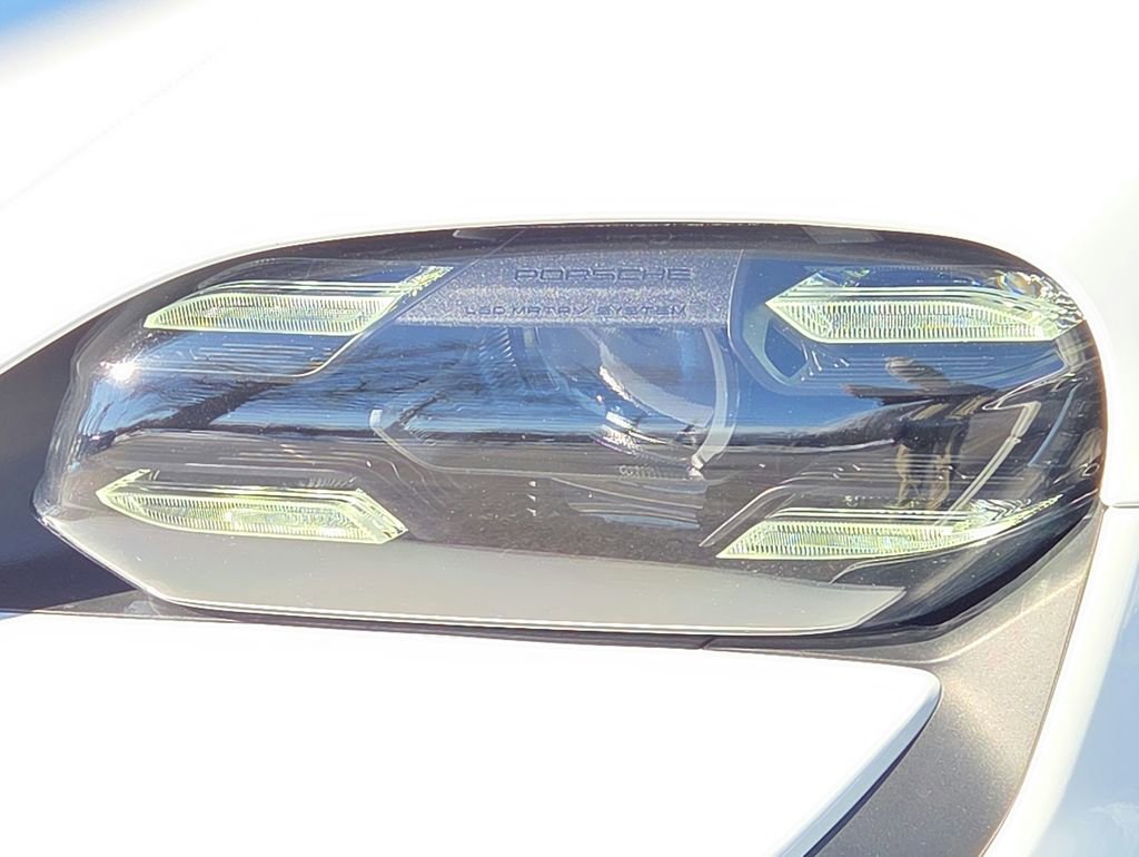 Certified 2024 Porsche Taycan GTS image 25