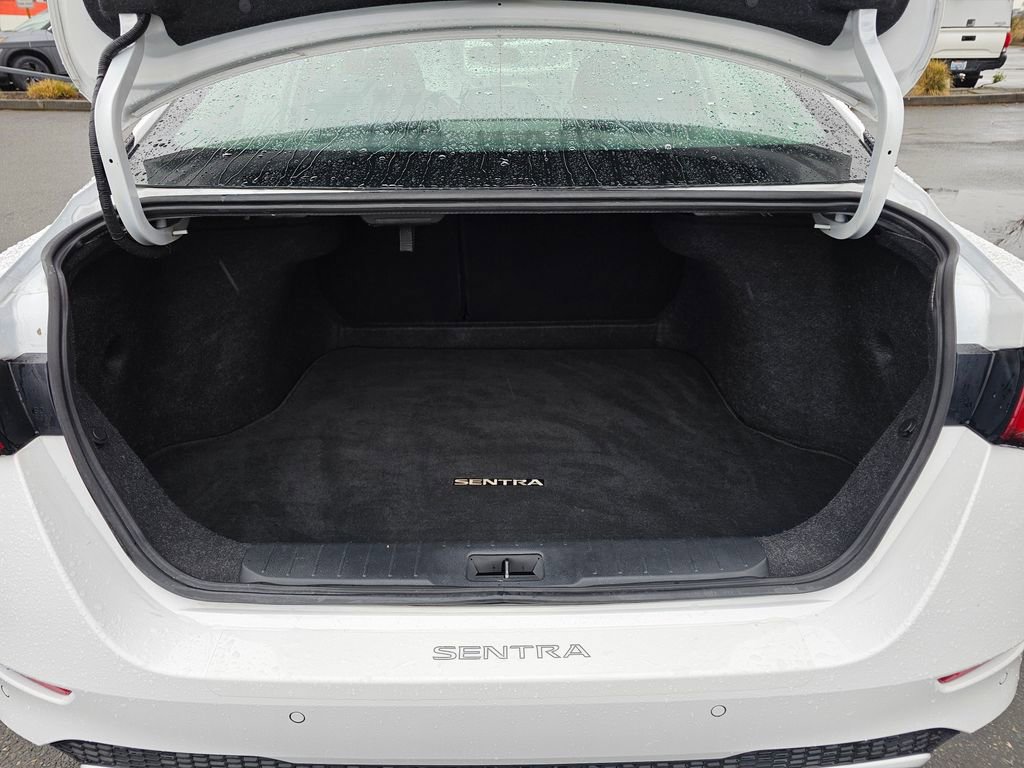Used 2020 Nissan Sentra SV w/ Trunk Package FWD image 11