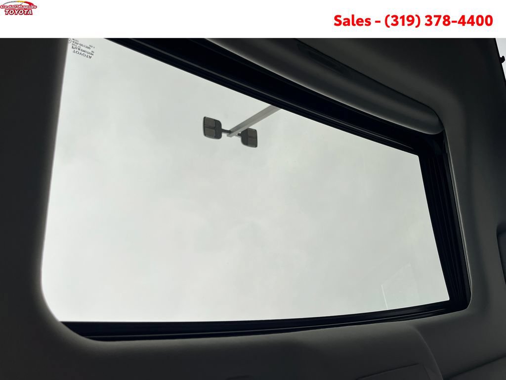 Certified 2020 Toyota Highlander Limited AWD/4WD image 22