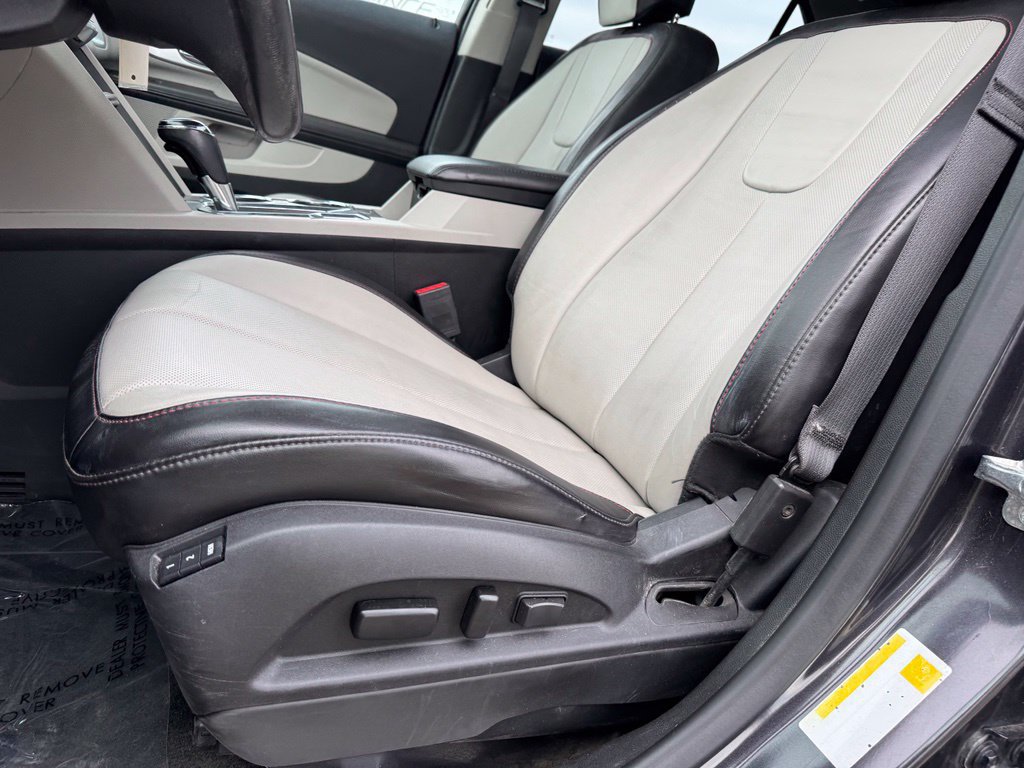 Used 2016 Chevrolet Equinox LTZ w/ Enhanced Convenience Package AWD/4WD image 6