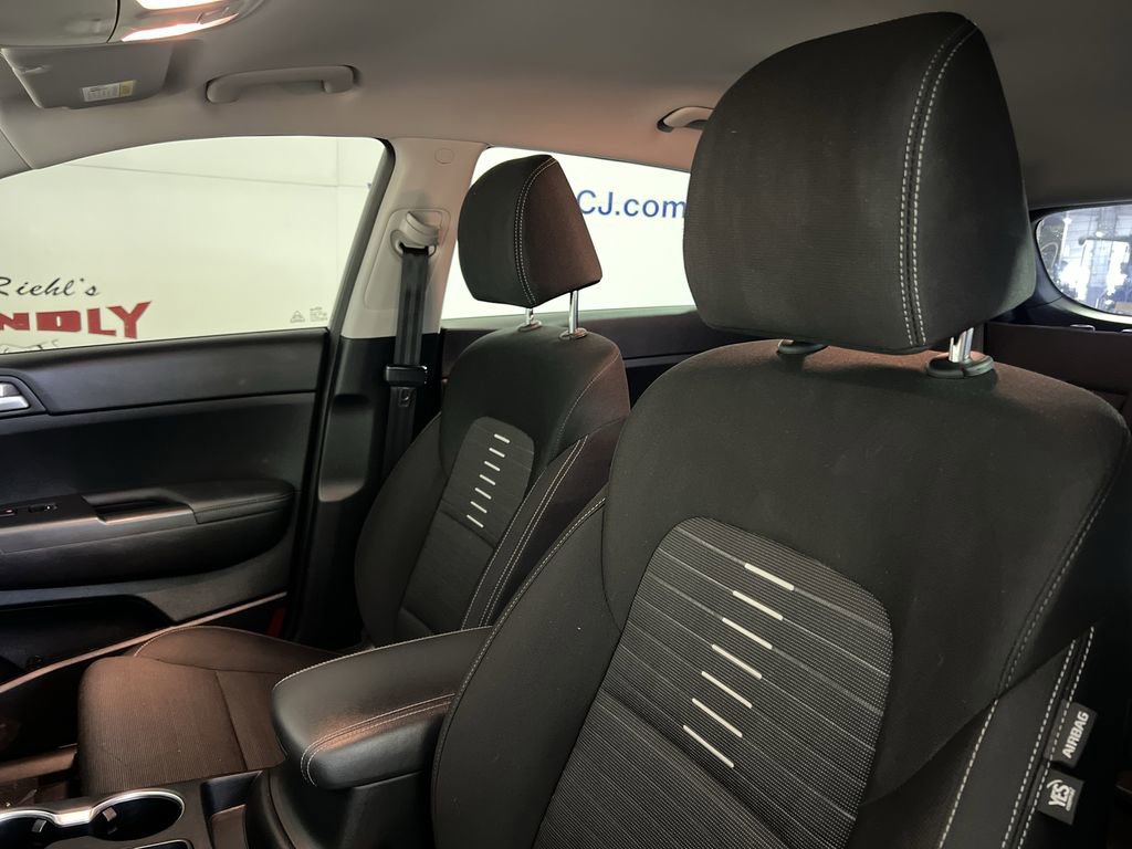 Used 2020 Kia Sportage LX w/ LX Popular Package image 14