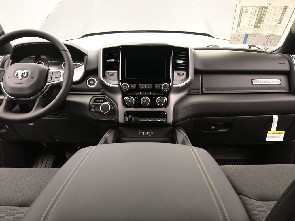 New 2026 RAM 1500 4x4 Crew Cab image 27