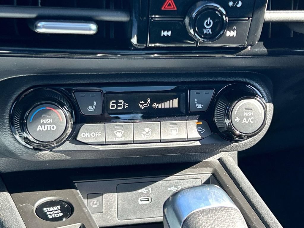 New 2026 Nissan Kicks SV w/ SV Premium Package FWD image 28