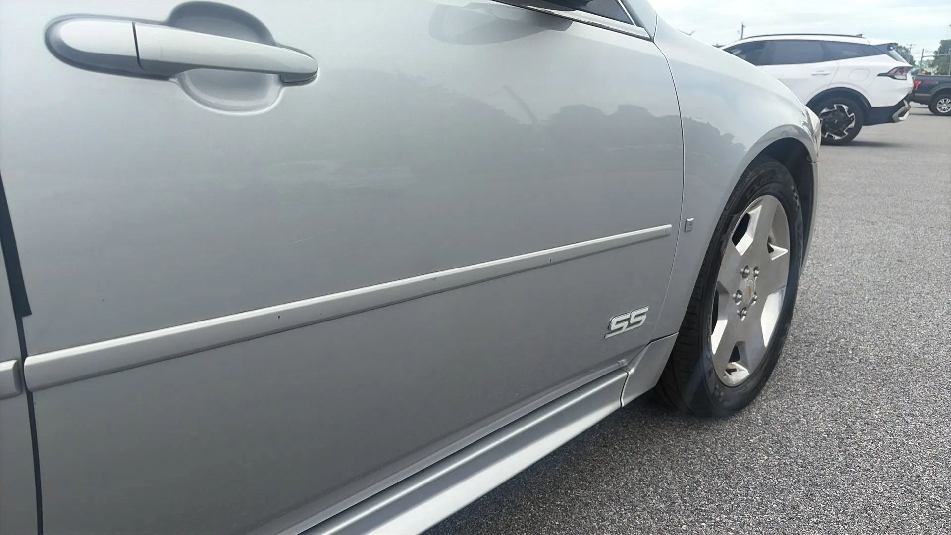 Used 2009 Chevrolet Impala SS w/ Convenience Package FWD image 26