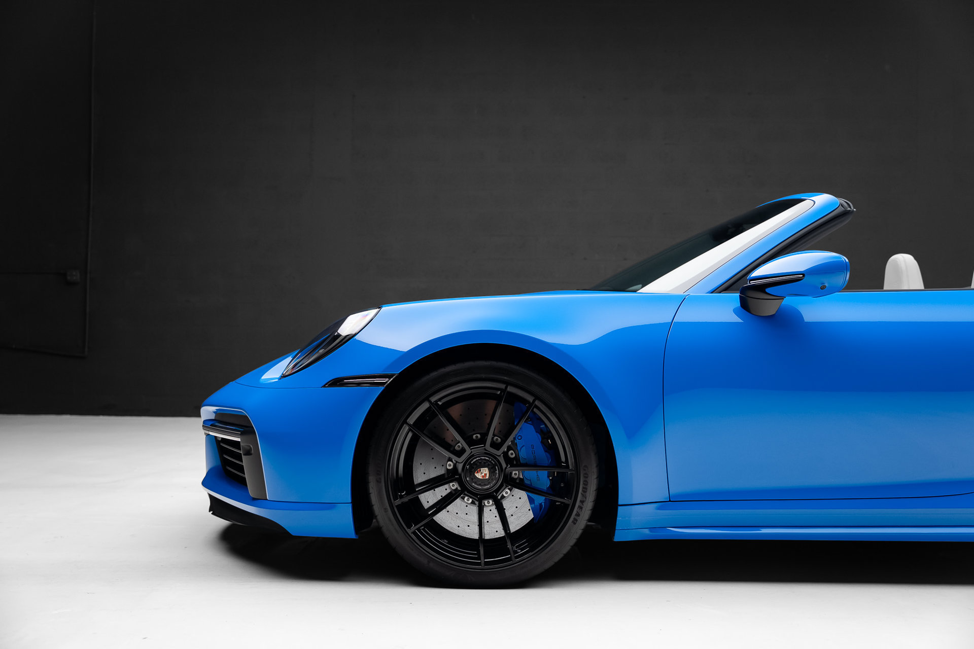 Used 2022 Porsche 911 Turbo S AWD/4WD image 22