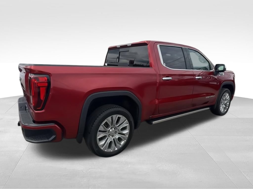 Used 2022 GMC Sierra 1500 Denali w/ Denali Premium Package AWD/4WD image 8