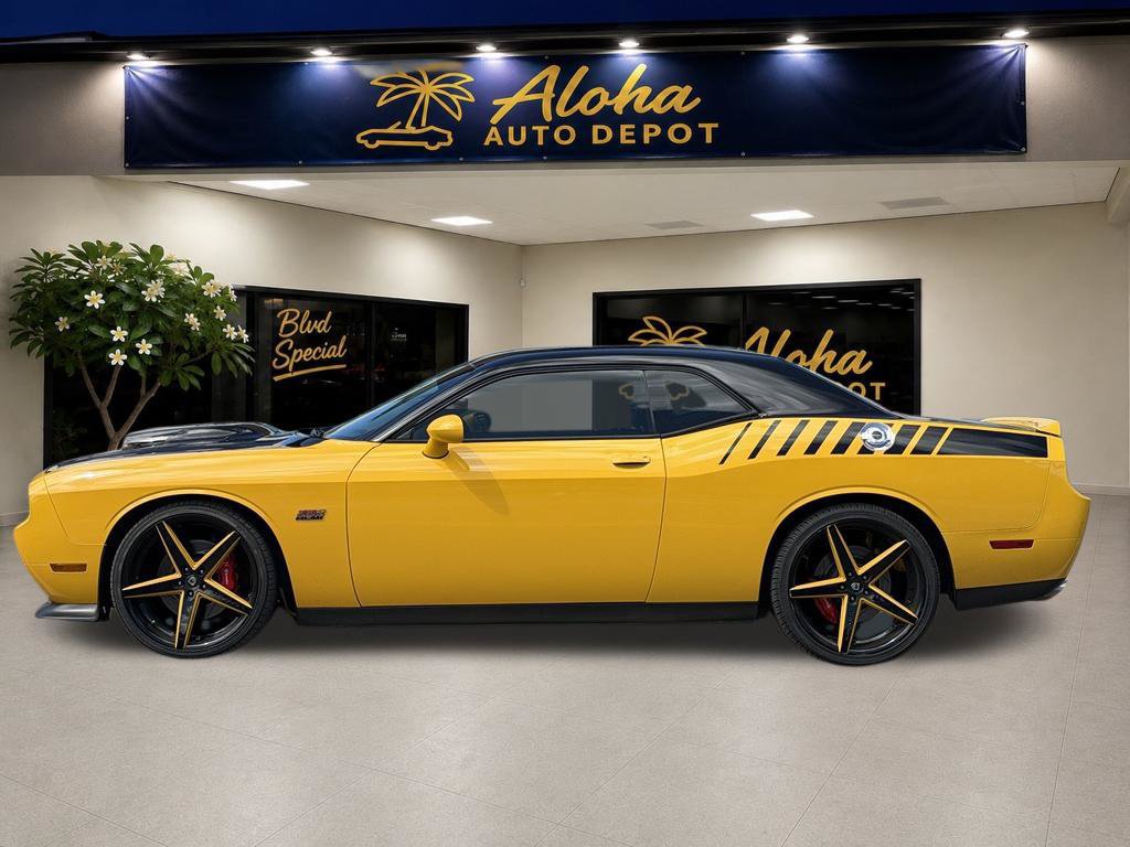Used 2012 Dodge Challenger SRT8 Yellow Jacket w/ Premium Sound Group RWD image 2
