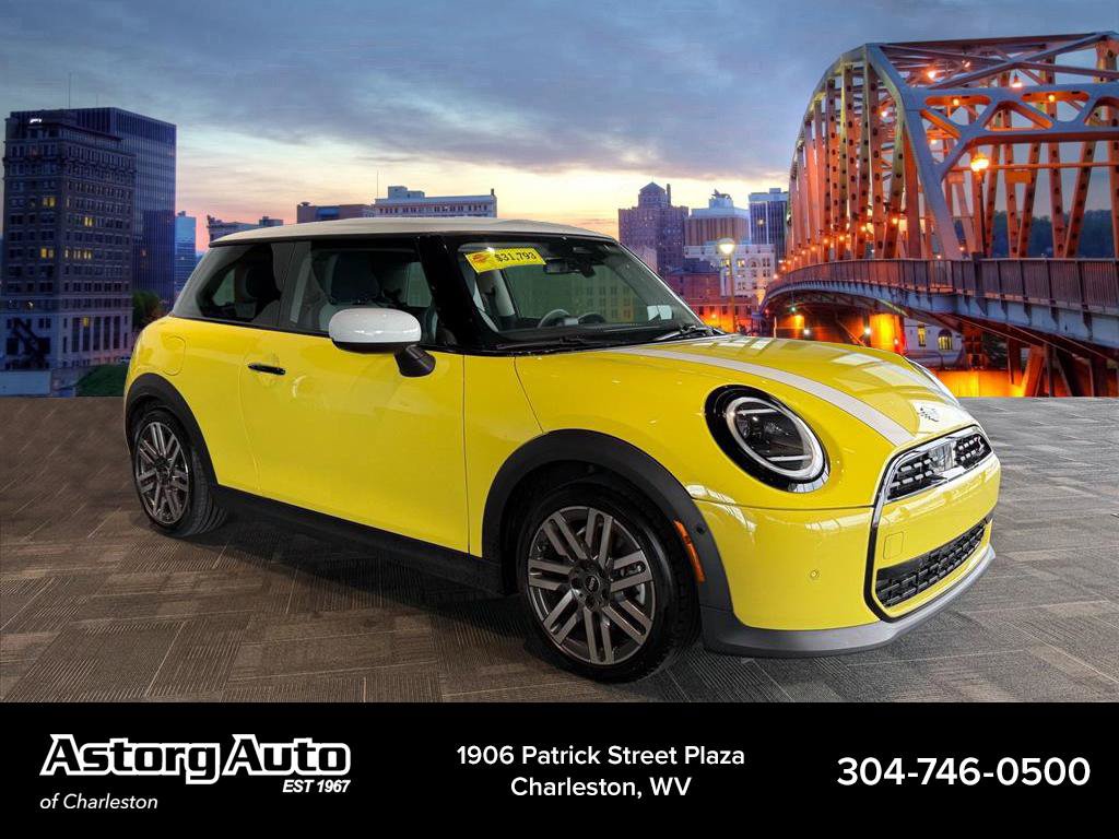 Used 2025 MINI Cooper S FWD image 1