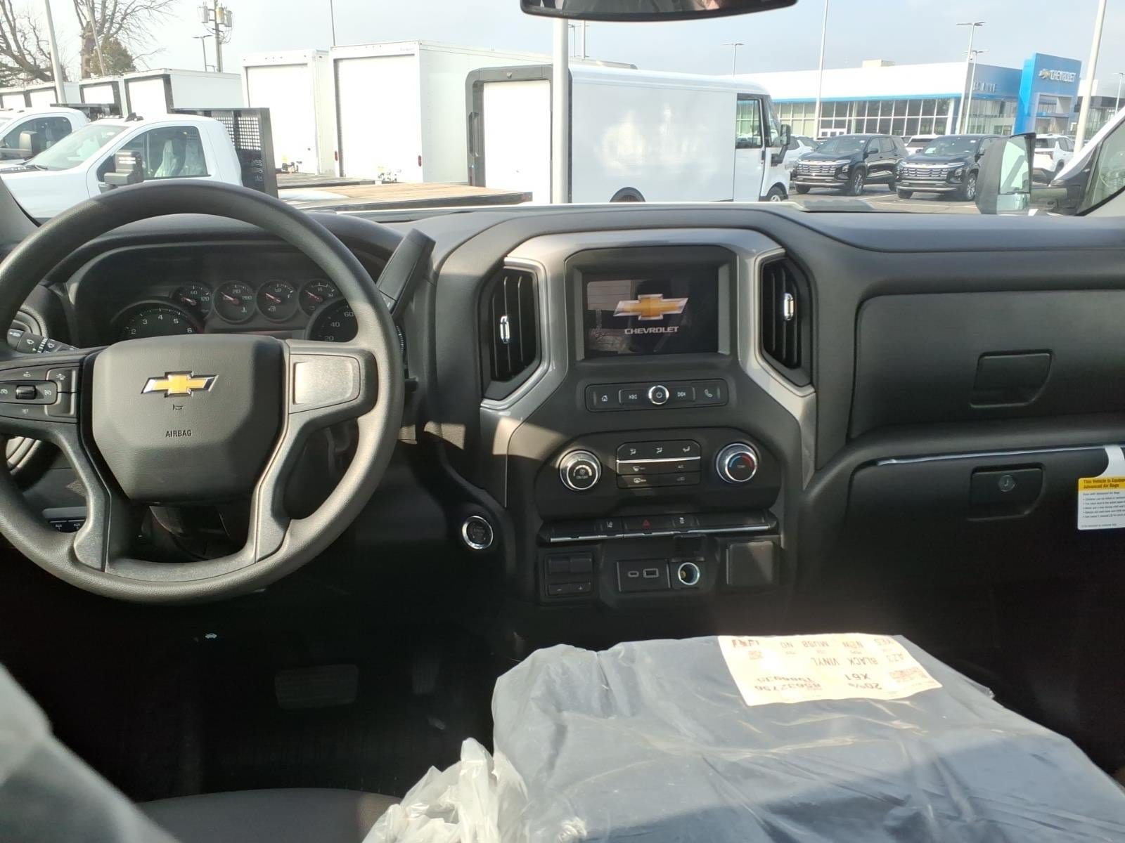New 2024 Chevrolet Express 3500 w/ Power Convenience Package RWD image 9
