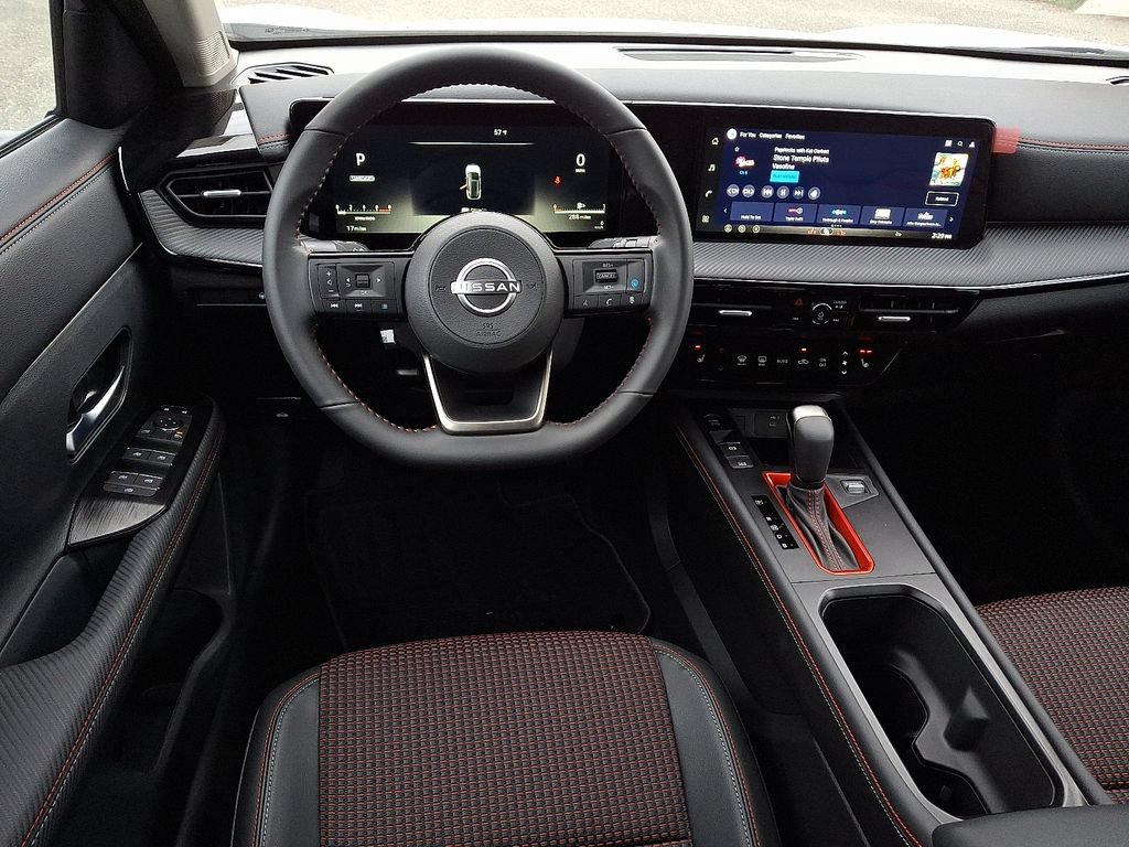 New 2026 Nissan Kicks SR w/ Cold Weather Package AWD/4WD image 9