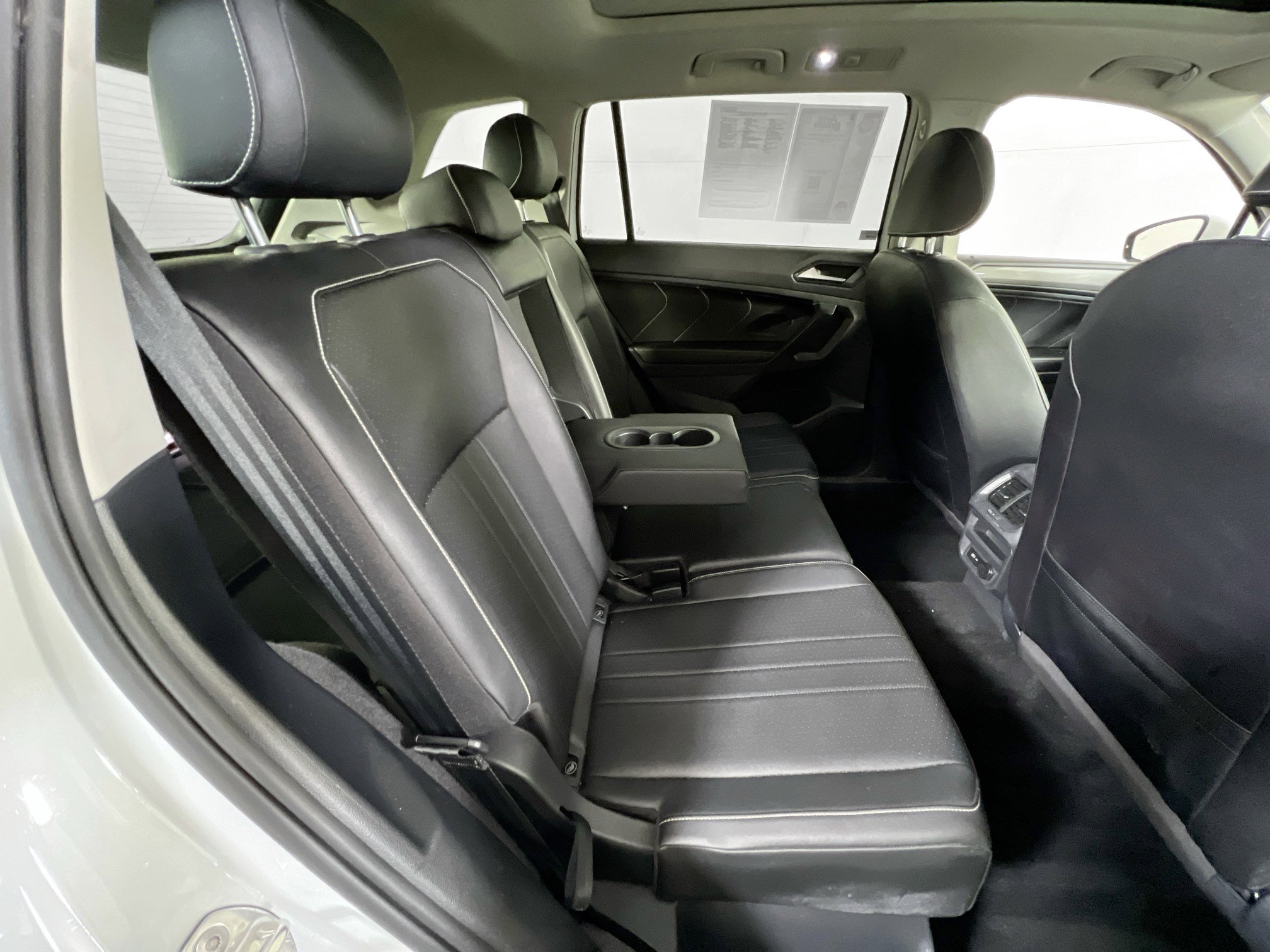 Used 2022 Volkswagen Tiguan SE image 26