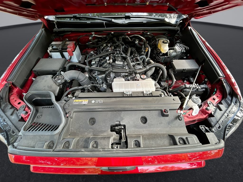 Certified 2025 Toyota 4Runner SR5 AWD/4WD image 24