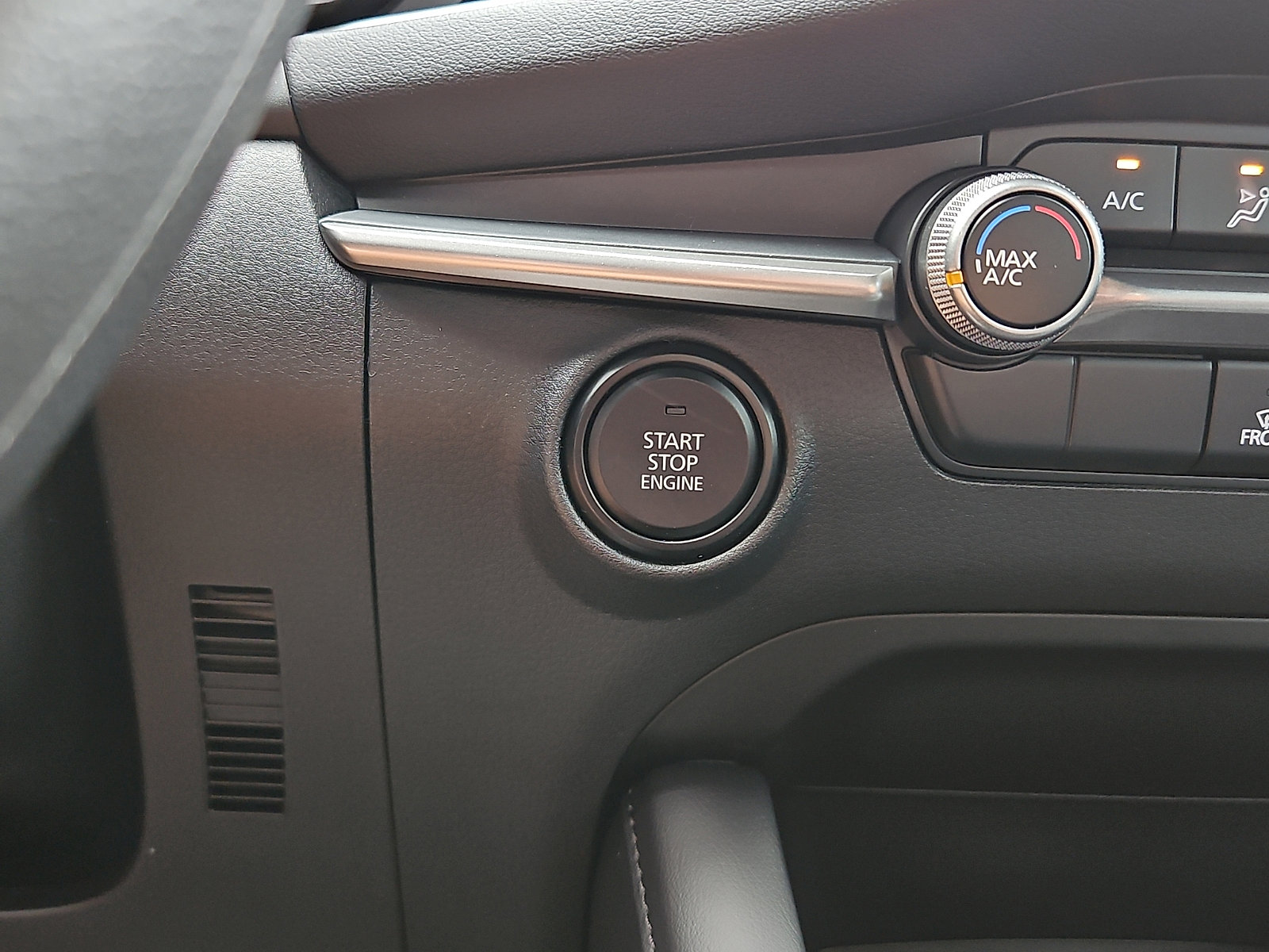 New 2026 MAZDA MAZDA3 s FWD image 17