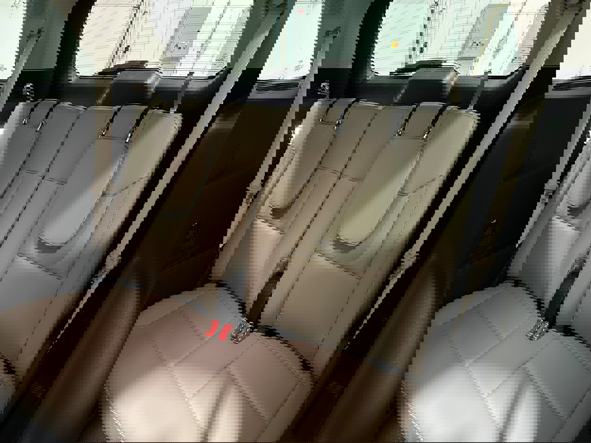 Used 2020 Ford Explorer Limited image 33